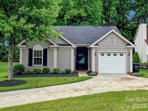 3102 Mintleaf Drive, Charlotte, NC 28269