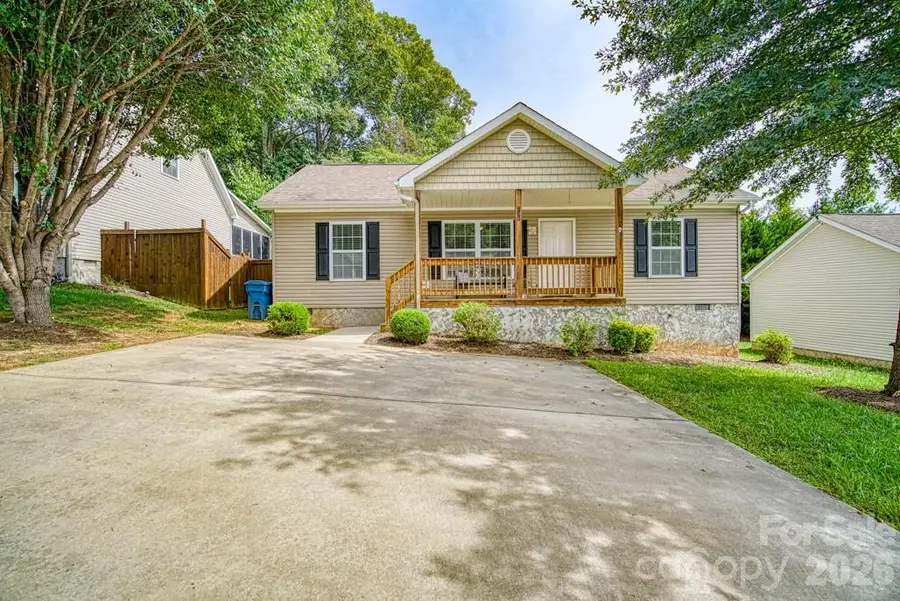 136 Newberry Drive, Fletcher, NC 28732 - #2