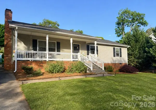 1704 Cardinal Court, Belmont, NC 28012