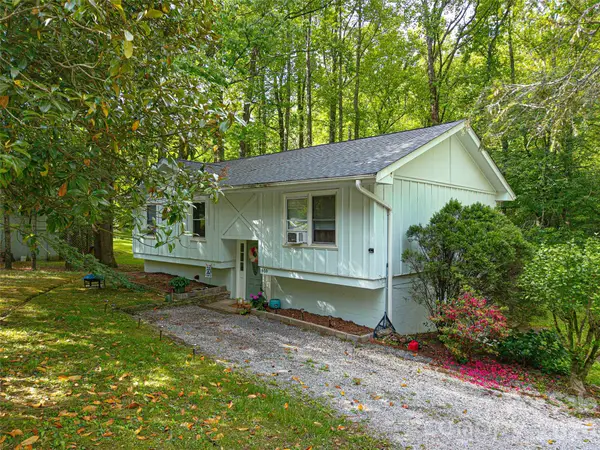 659 Salisbury Road, Hendersonville, NC 28792