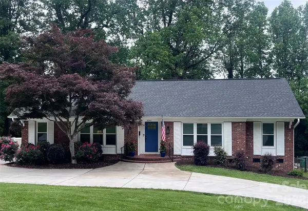 3741 Riverbend Road, Charlotte, NC 28210