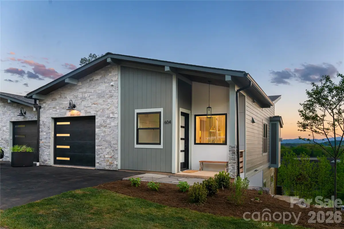 604 Storybook Villas Trail, Asheville, NC 28804 - #1