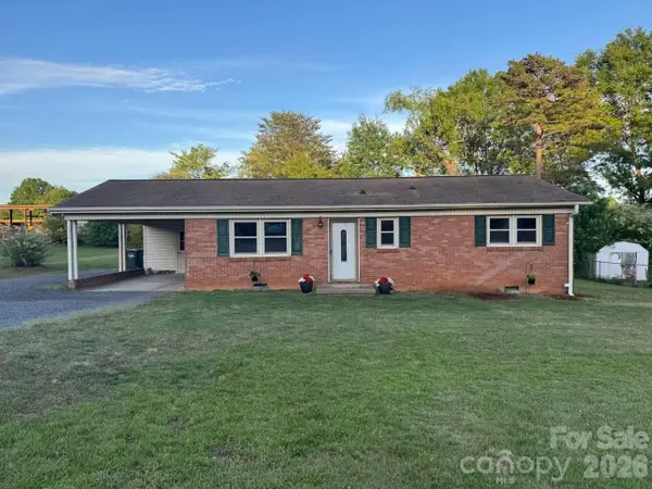 1910 26th Street Ne, Hickory, NC 28601