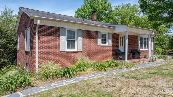 406 Swanson Drive Sw, Lenoir, NC 28645