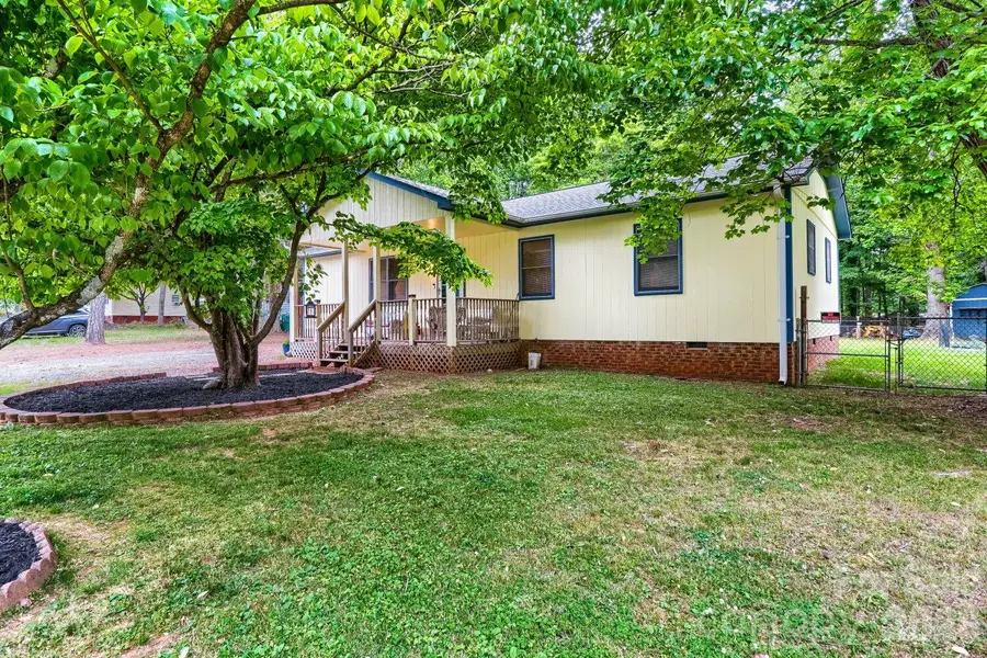 3917 Lake Road, Charlotte, NC 28269 - #3