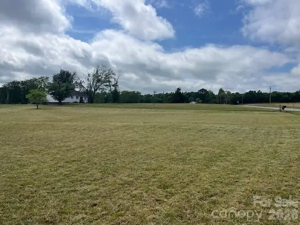 304 Floyd Blackwell Road, Tryon, NC 28782
