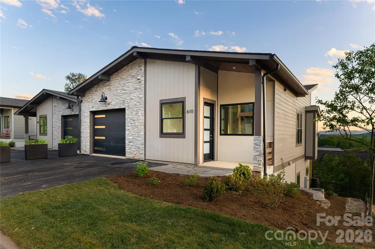 610 Storybook Villas Trail, Asheville, NC 28804 - #1