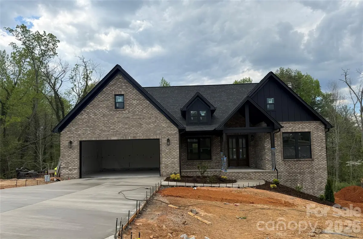 732 Chatsworth Circle, Lenoir, NC 28645 - #1