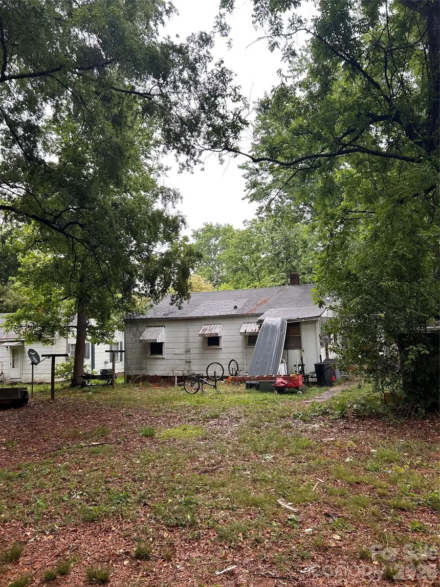 528 Woodlawn Drive, Statesville, NC 28677 - #2