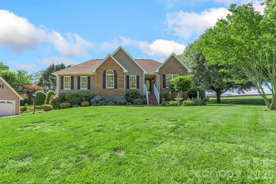 4129 Black Oak Road, Hickory, NC 28602 - #2
