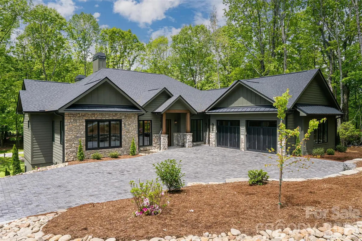 99 Little Cherokee Ridge, Hendersonville, NC 28739 - #1