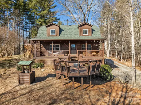 40 Chambers Drive, Weaverville, NC 28787