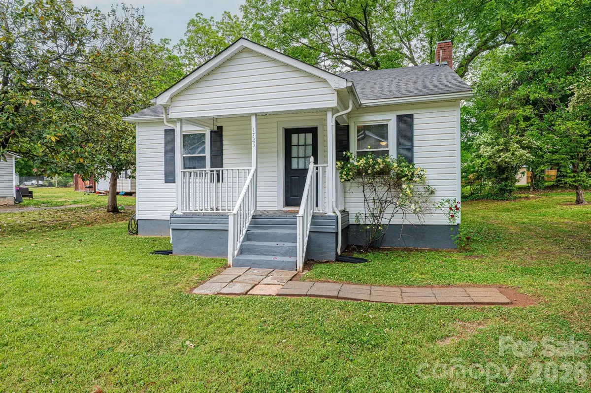 1725 8th Avenue Ne, Hickory, NC 28601 - #1