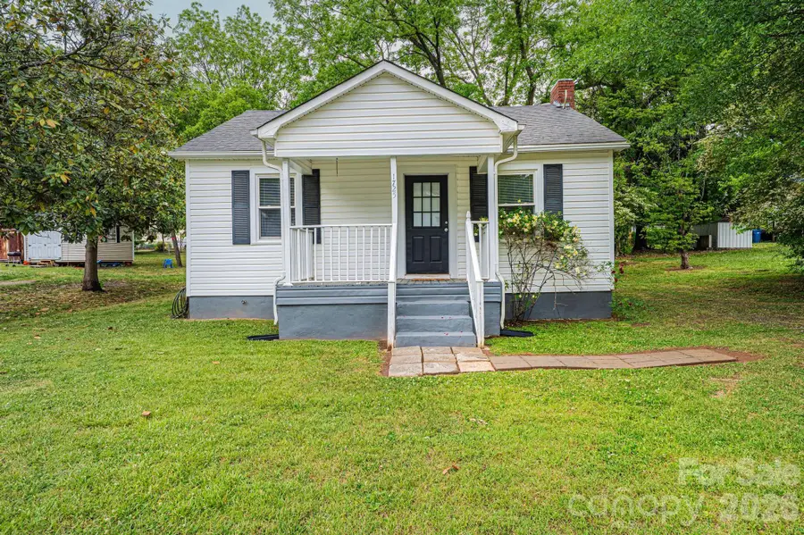 1725 8th Avenue Ne, Hickory, NC 28601 - #2