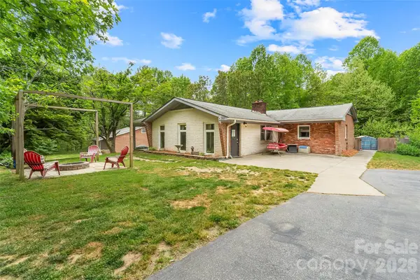 1000 Mountain View Church Road, Zirconia, NC 28790