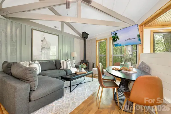 125 Pond Creek Road, Beech Mountain, NC 28604