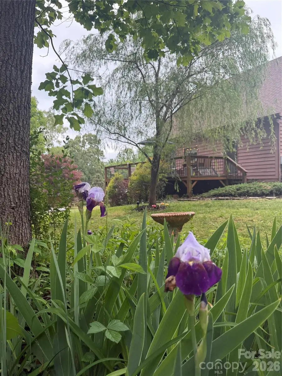 86 King Arthurs Court, Hickory, NC 28601 - #2