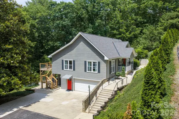 153 Skyview Circle, Asheville, NC 28804
