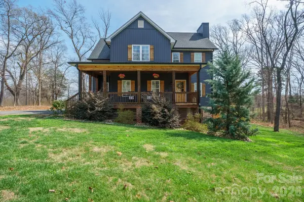 160 Mullis Road, Harmony, NC 28634