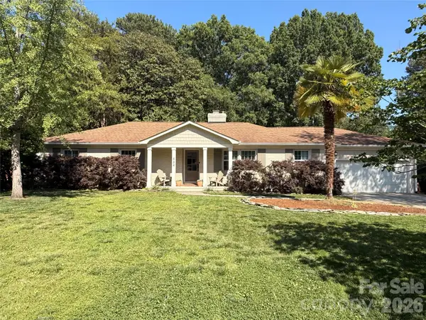 434 Blairmore Drive, Charlotte, NC 28211