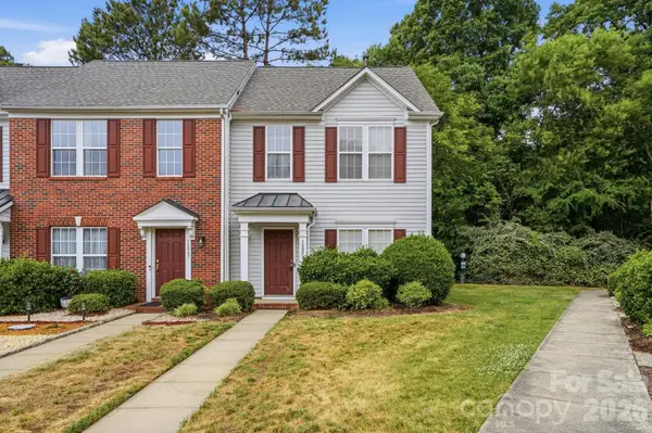 10851 Garden Oaks Lane, Charlotte, NC 28273