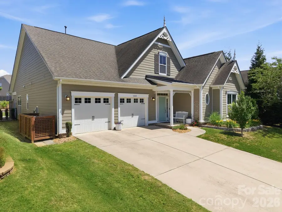 16024 Oxford Glenn Drive, Huntersville, NC 28078 - #3