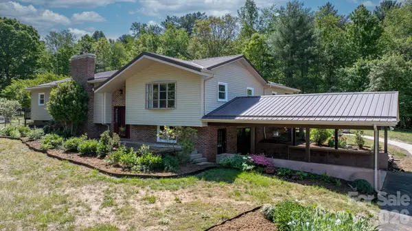 2113 White Pine Drive, Granite Falls, NC 28638