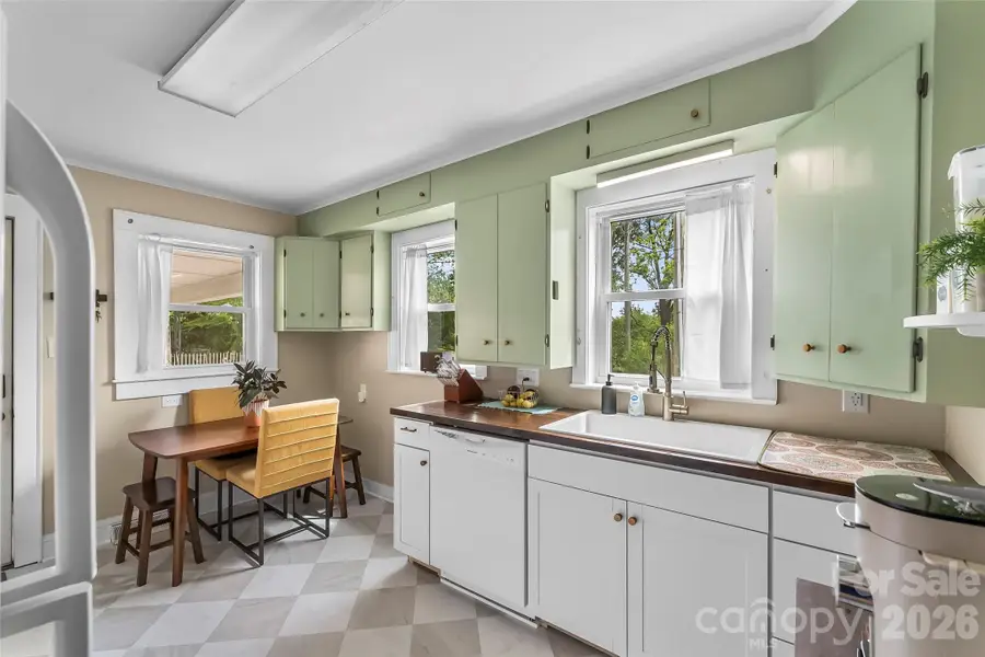 117 North Street, Morganton, NC 28655 - #3