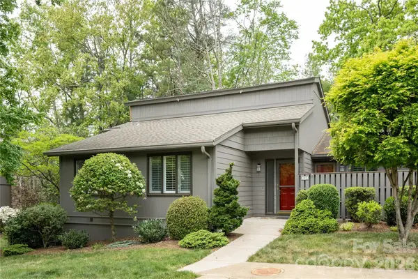 434 Crowfields Drive, Asheville, NC 28803