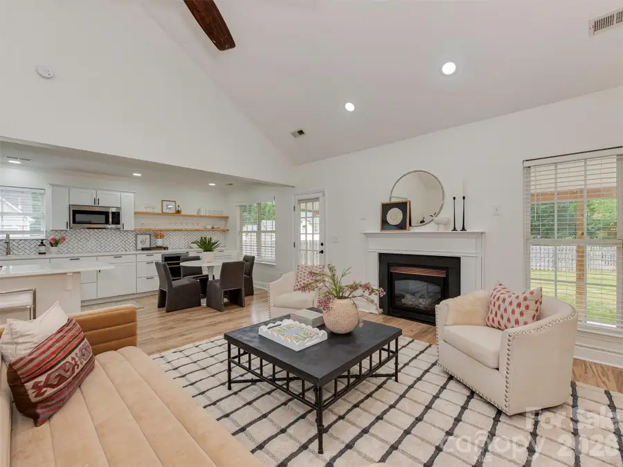 9221 Forest Green Drive, Charlotte, NC 28227 - #2