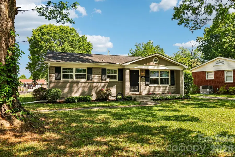 2809 Albany Lane, Charlotte, NC 28205 - #2