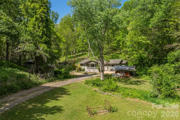 155 Old Starnes Cove Road, Asheville, NC 28806