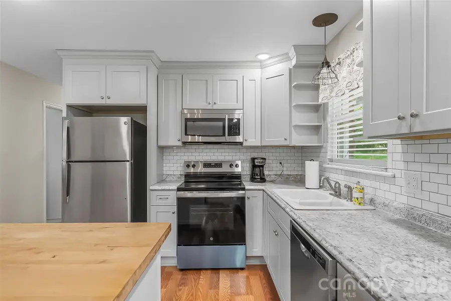1573 11th Street Nw, Hickory, NC 28601 - #3