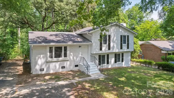 6126 Eagle Peak Drive, Charlotte, NC 28214