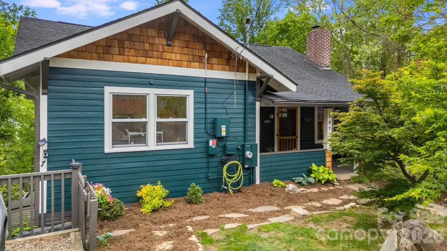 107 Courtland Avenue, Asheville, NC 28801 - #2