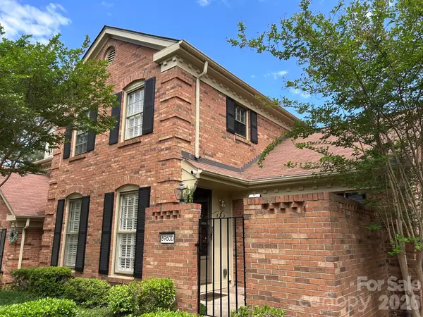 8960 Providence Colony Drive #D, Charlotte, NC 28277
