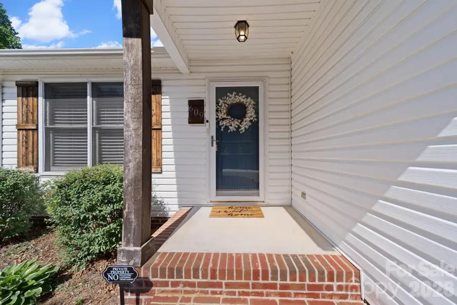609 N 10th Street, Bessemer City, NC 28016 - #3