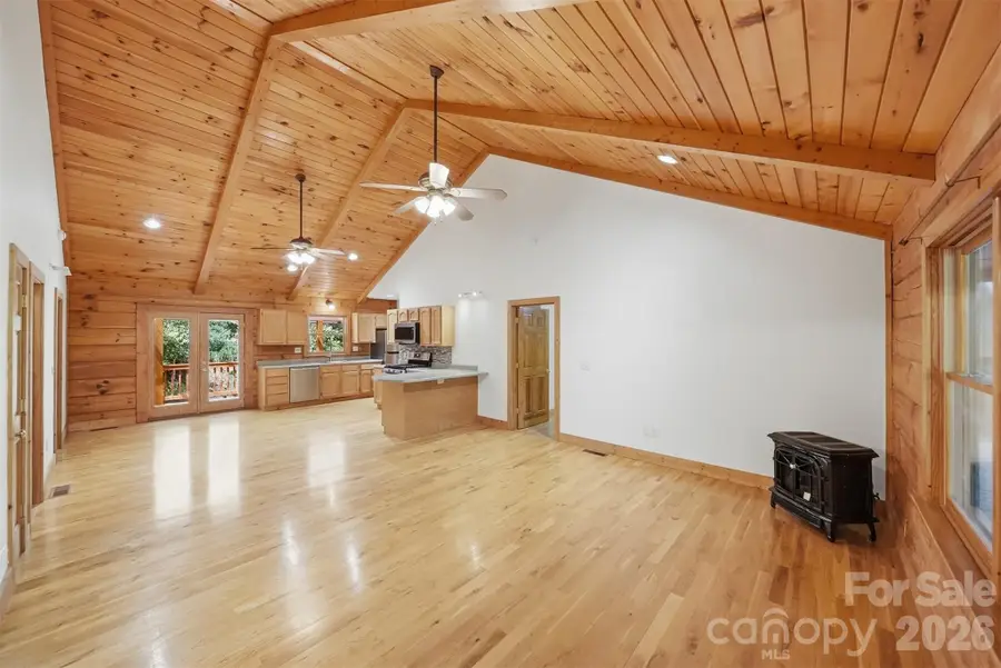 6220 Sunny Drive, Newland, NC 28657 - #2