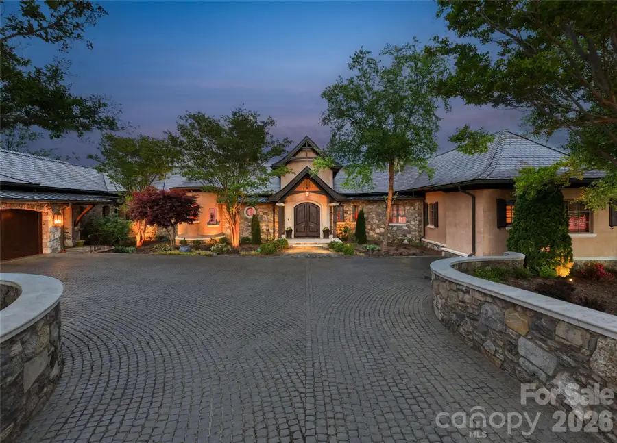 83 Summit Tower Circle, Asheville, NC 28804 - #2