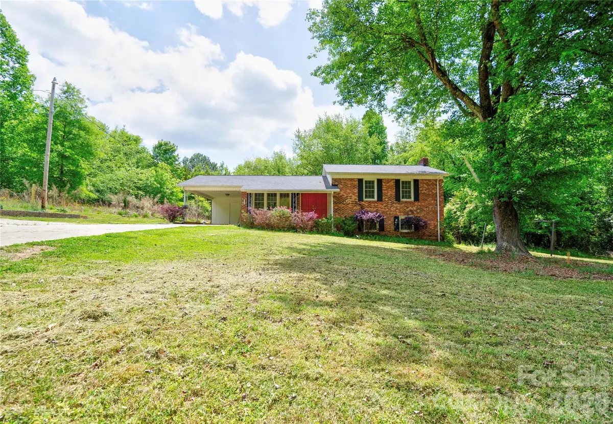 111 Harbor Point Drive, Cherryville, NC 28021 - #1