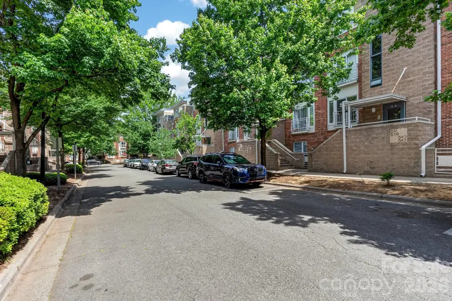 639 Raphael Place, Charlotte, NC 28205 - #3