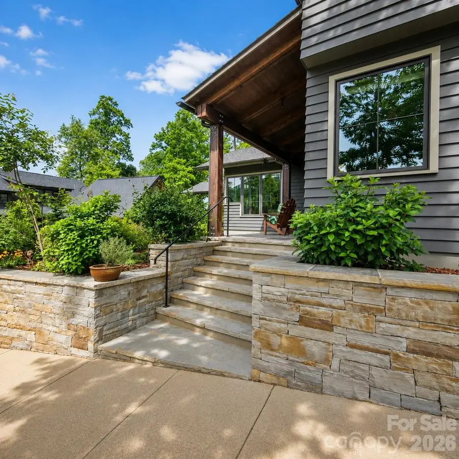 18 Wordsworth Road, Black Mountain, NC 28711 - #3