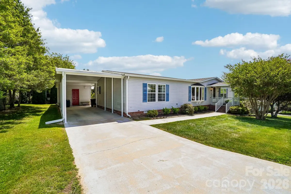 10 N June Lane, Hendersonville, NC 28792 - #1