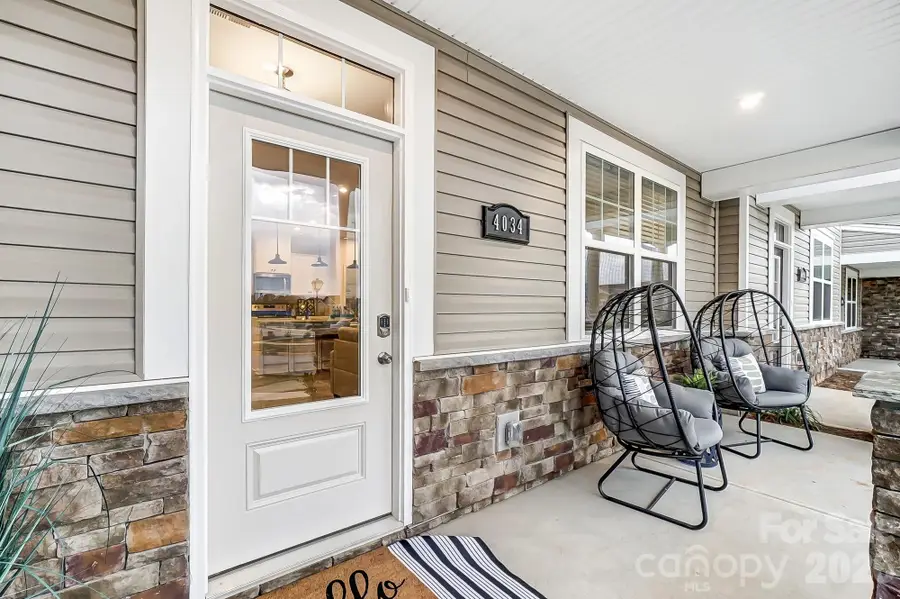 3804 Cheyney Park Drive, Charlotte, NC 28269 - #2