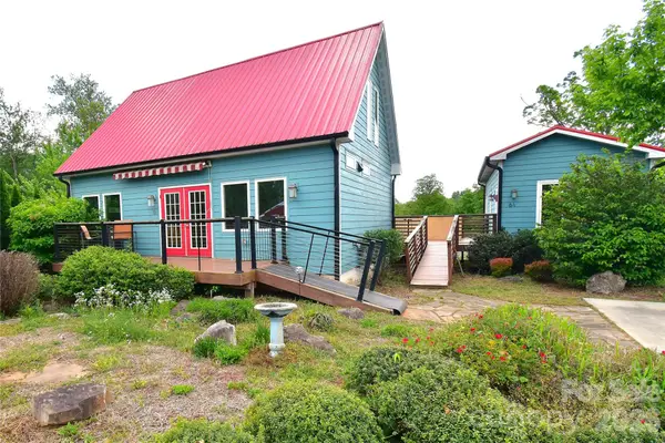 6 Belvedere Road, Asheville, NC 28803
