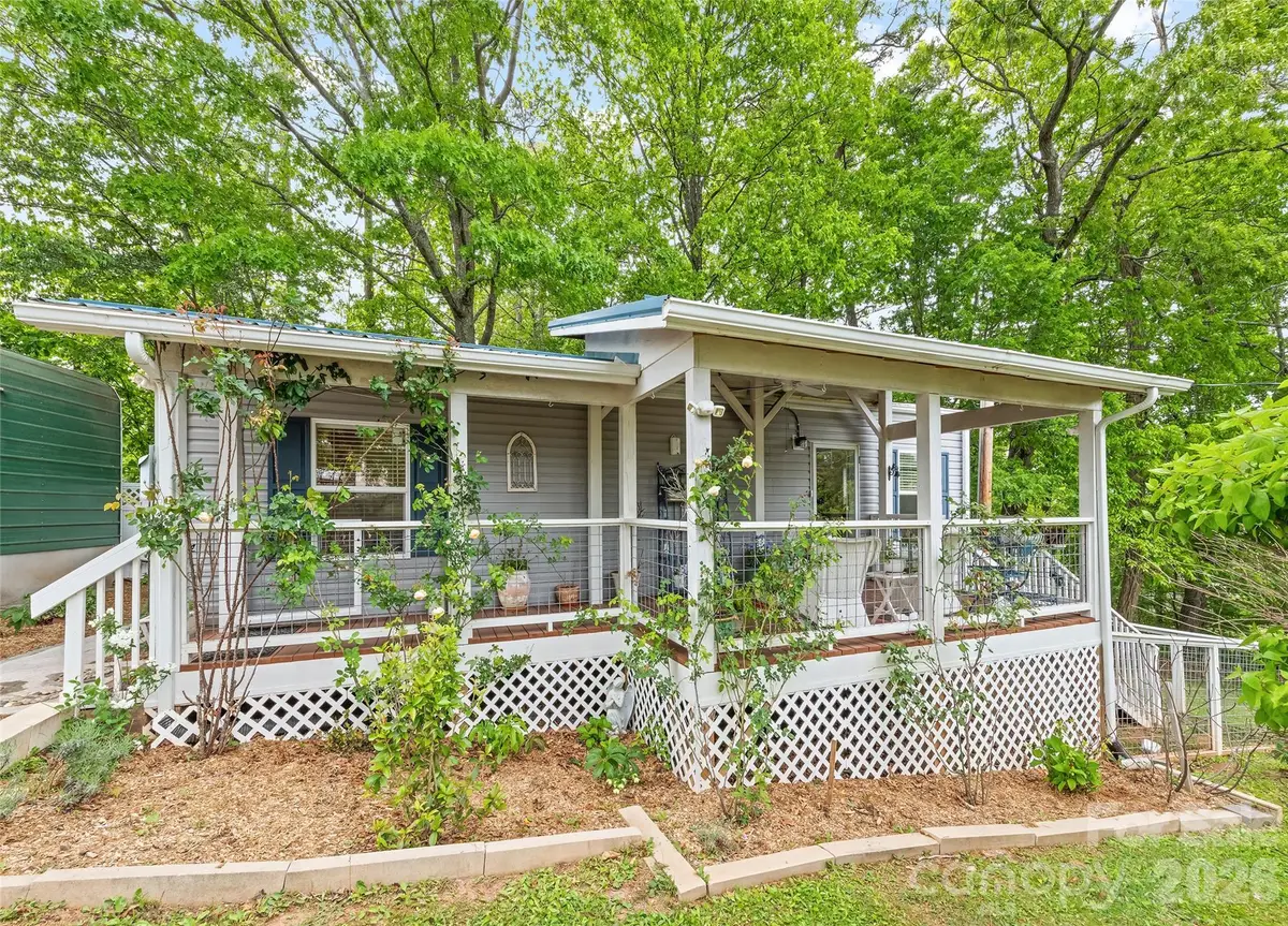 17 King Drive, Leicester, NC 28748 - #1