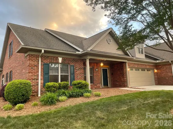 489 26th Avenue Ne, Hickory, NC 28601