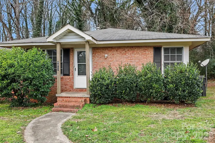 4809 Malibu Drive, Charlotte, NC 28215 - #3