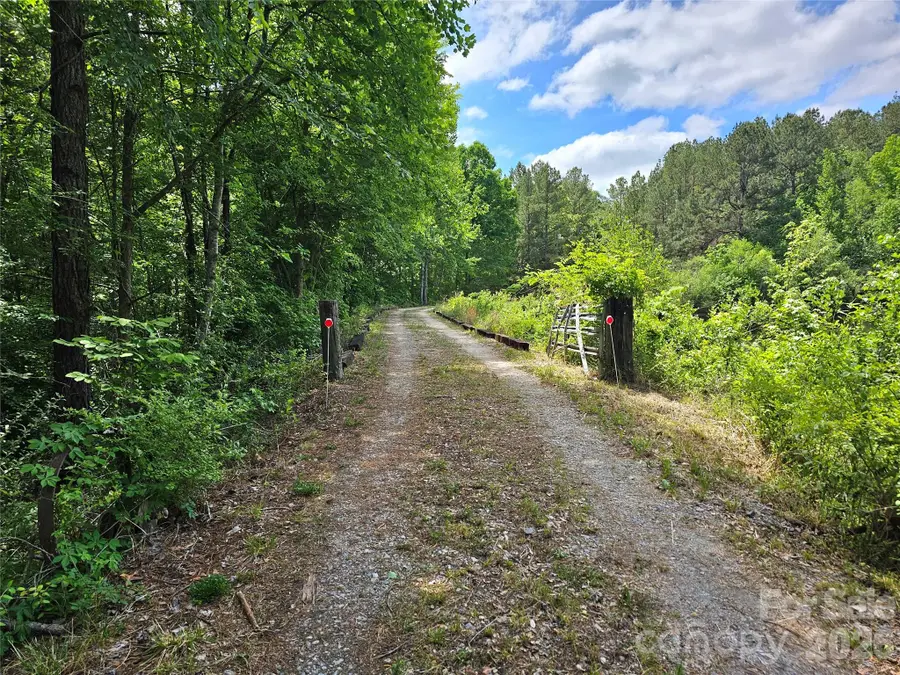5692 Brooklyn Road, Great Falls, SC 29055 - #2