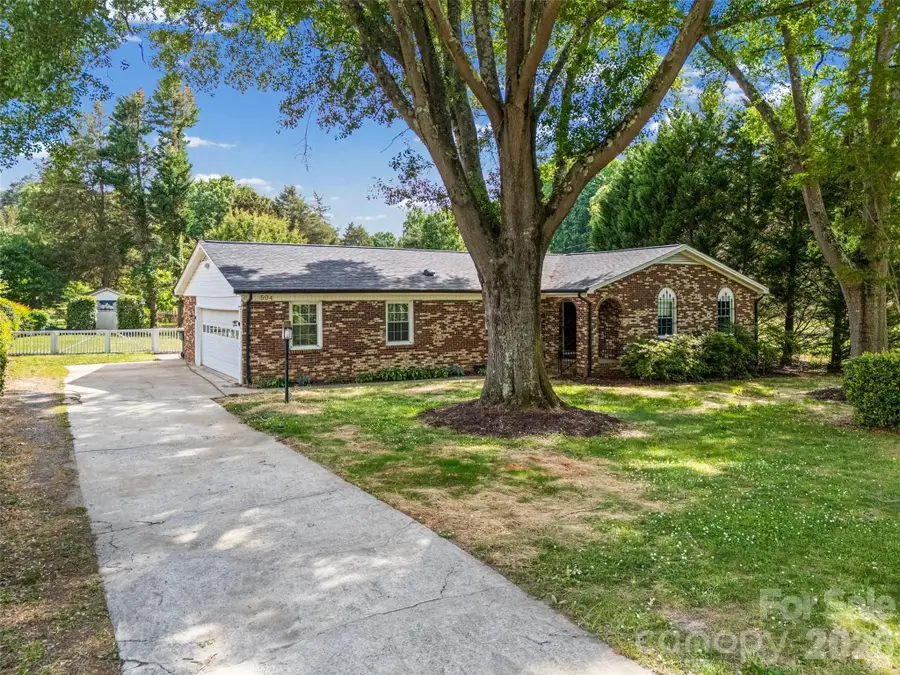 504 Carson Road, Gastonia, NC 28052 - #2